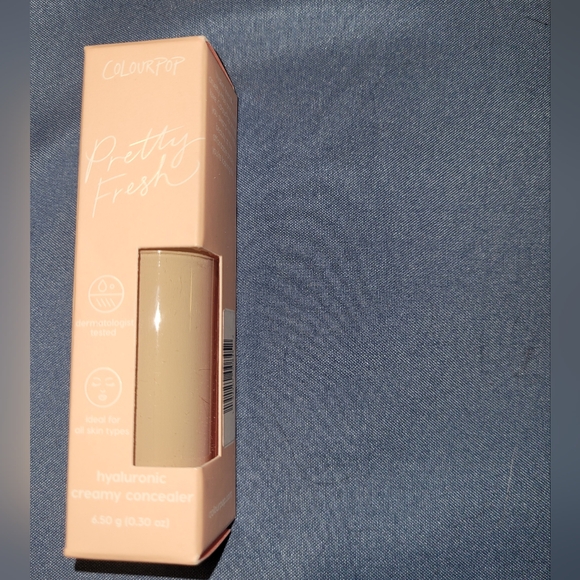 Colourpop concealer - Picture 1 of 5